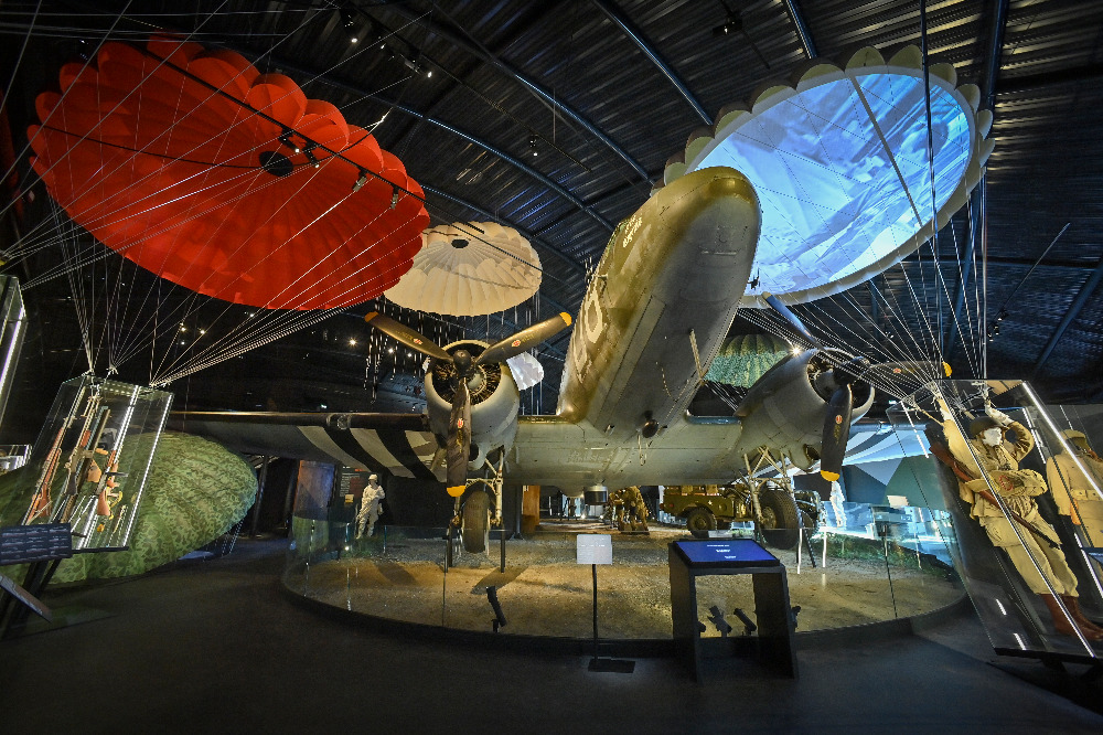 culture-normandie-manche-musee-parachutistes-americains-debarquement-en-normandie5789112739464778.jpg